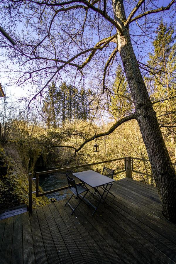 Le Lov'T - Suite Avec Jacuzzi Spontin Exterior photo