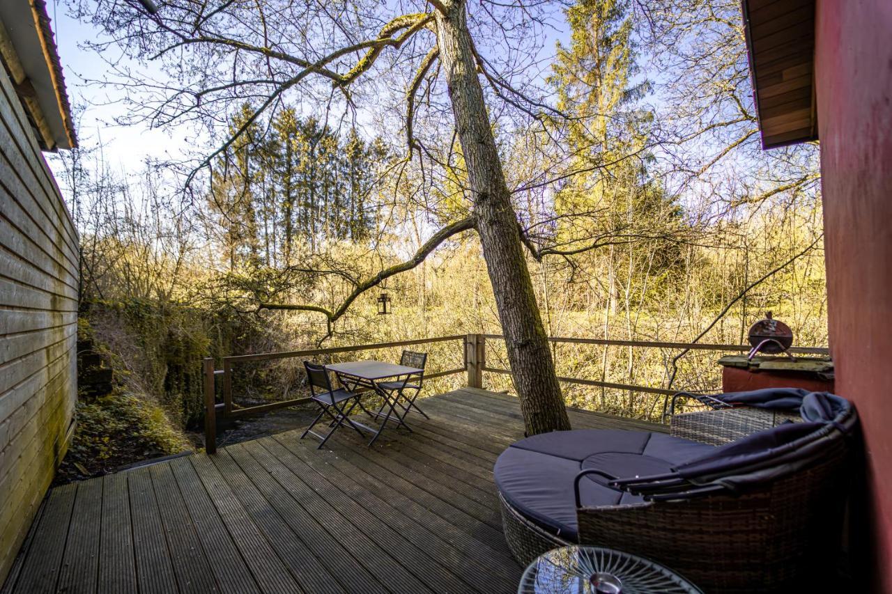 Le Lov'T - Suite Avec Jacuzzi Spontin Exterior photo